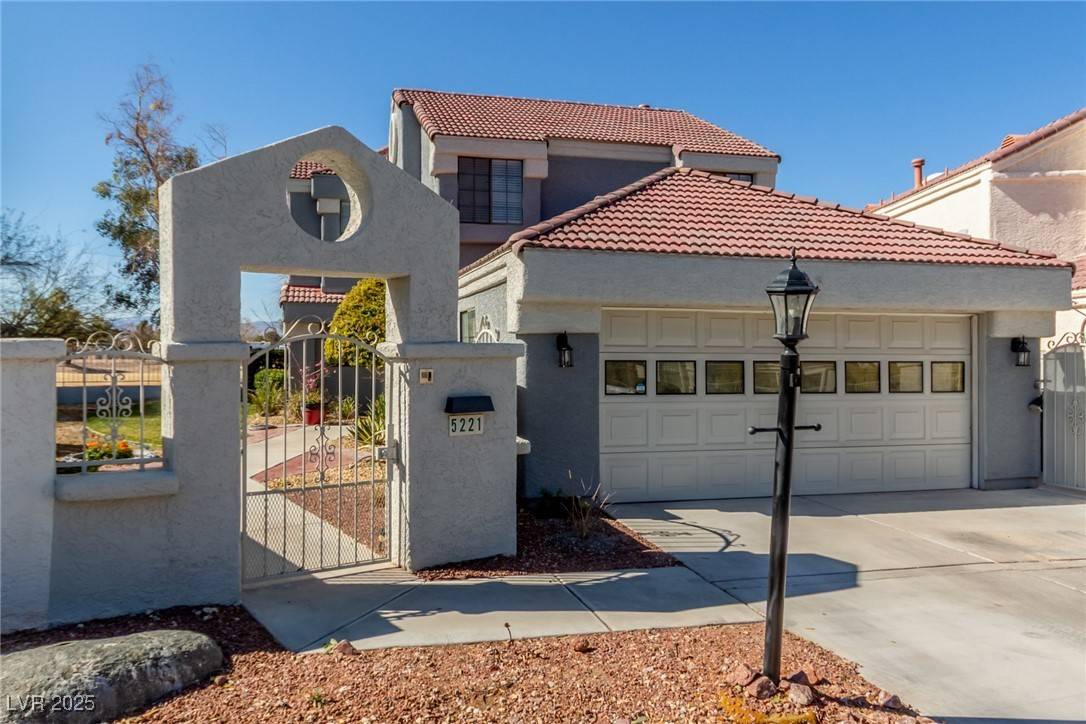 Las Vegas, NV 89149,5221 Crooked River CIR