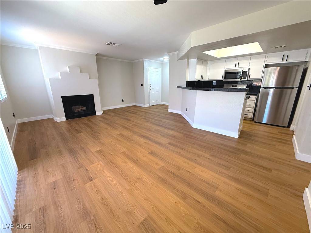 Las Vegas, NV 89117,8600 W Charleston BLVD #2056