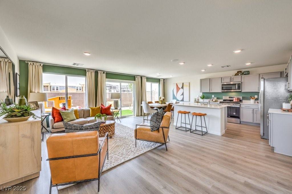 North Las Vegas, NV 89084,1413 Gable Falls PL #90