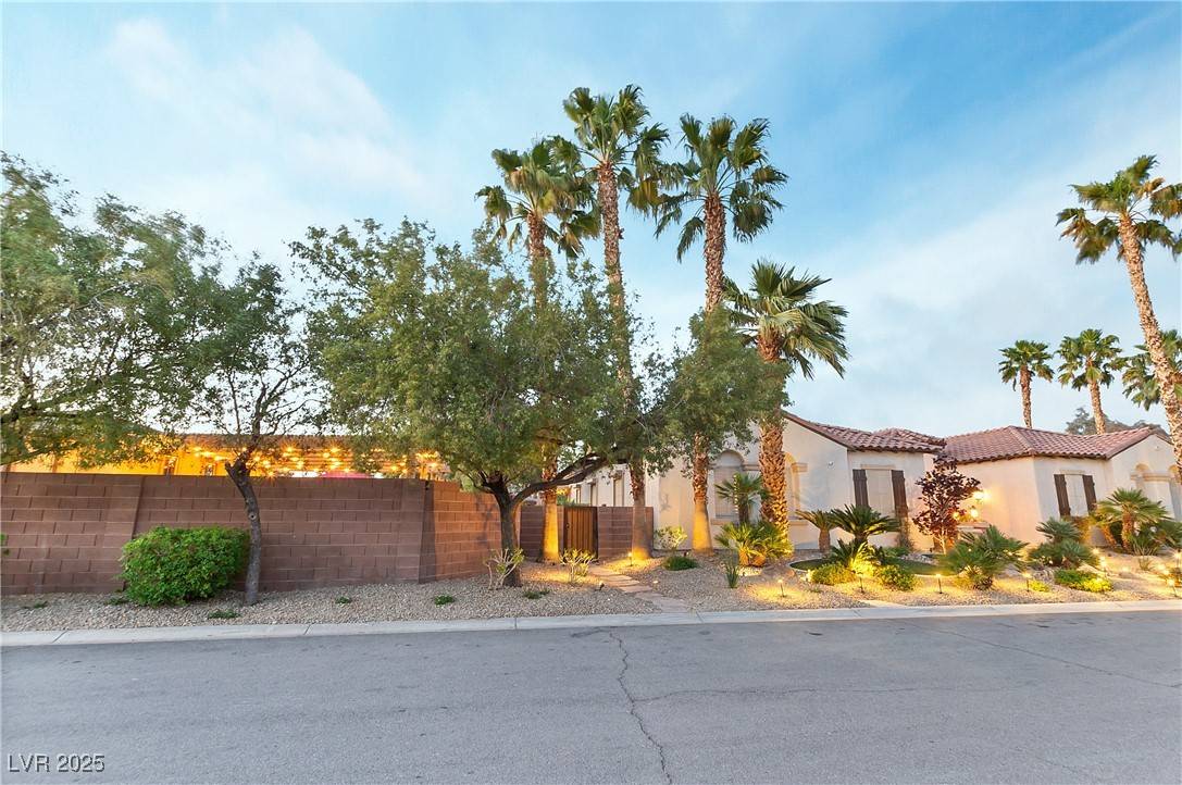 Las Vegas, NV 89120,3540 Wisdom CT