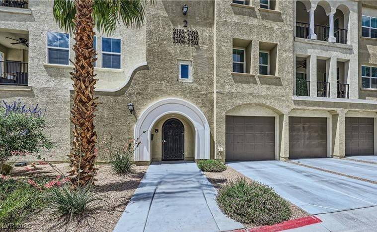 Henderson, NV 89052,2555 Hampton RD #2208