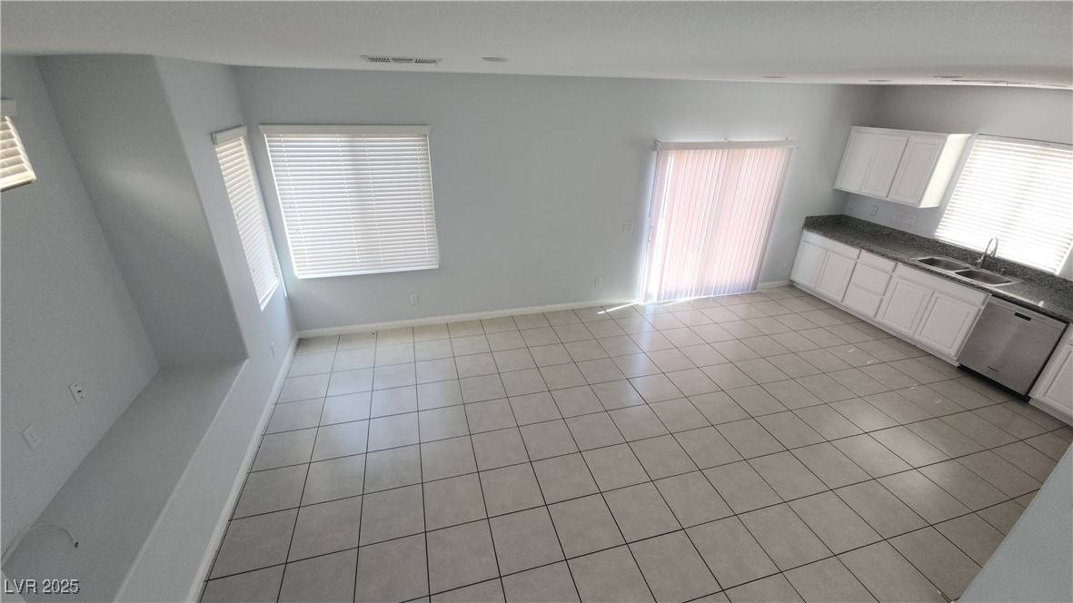 North Las Vegas, NV 89081,3045 Austin Pale AVE