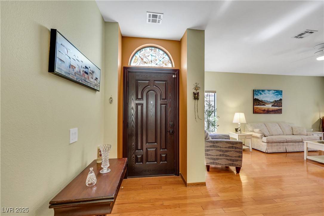 Las Vegas, NV 89145,7909 Canoe LN