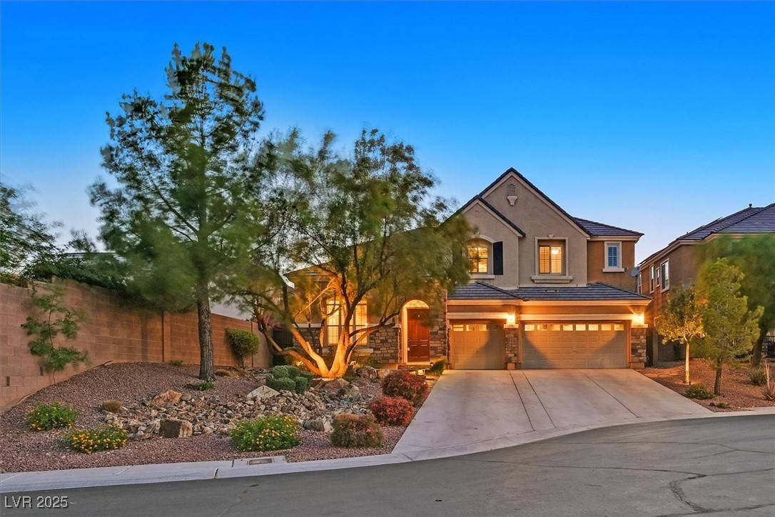 Las Vegas, NV 89166,7033 Twin Forks Peak ST