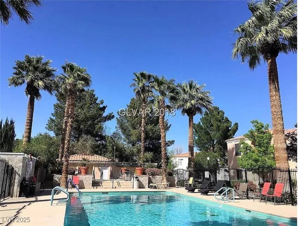 Las Vegas, NV 89145,8452 Boseck DR #115