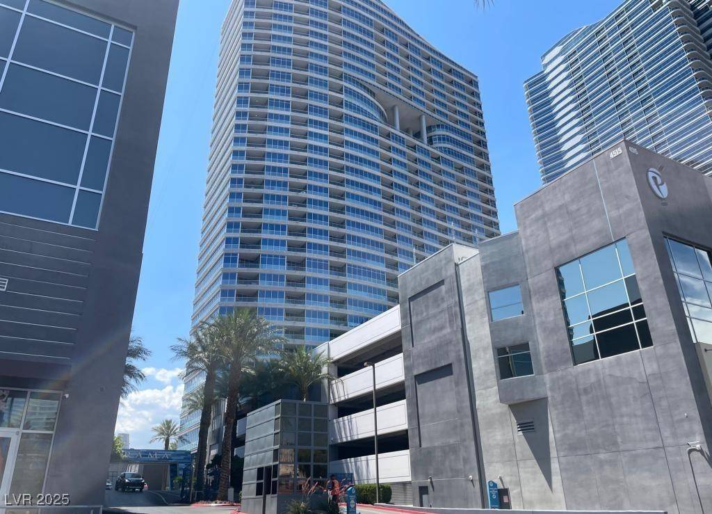 Las Vegas, NV 89103,4525 Dean Martin DR #2704