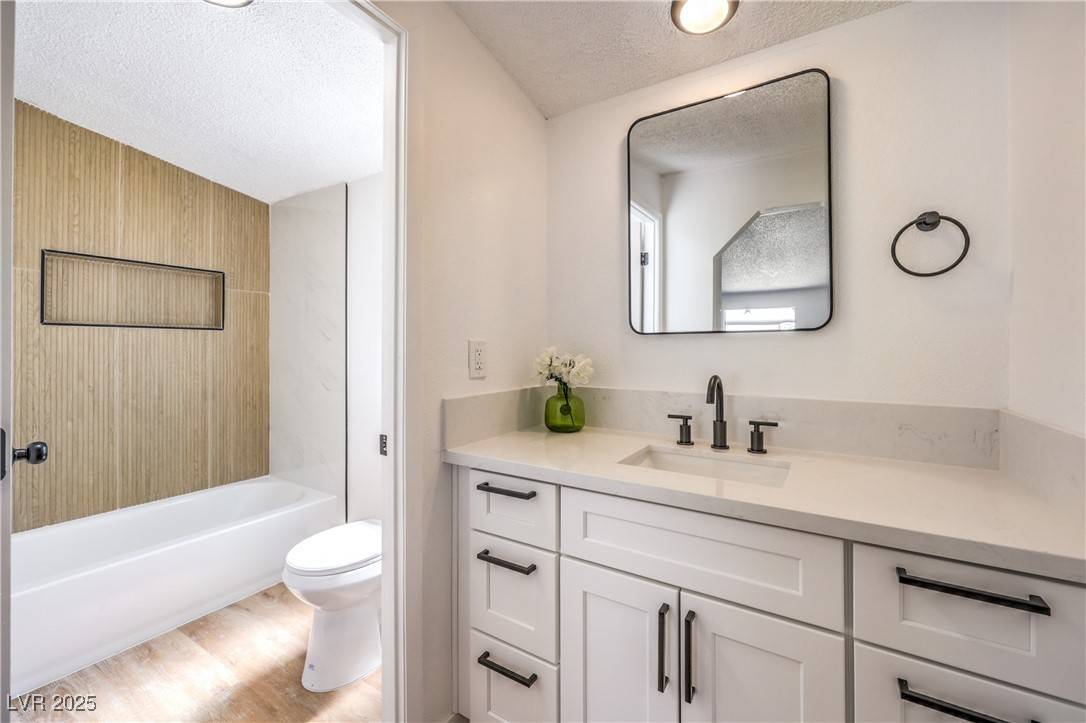 Las Vegas, NV 89156,6024 Bluehill AVE
