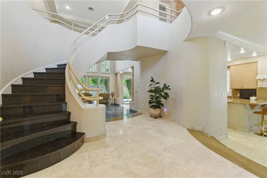 Las Vegas, NV 89113,8215 Crow Valley LN