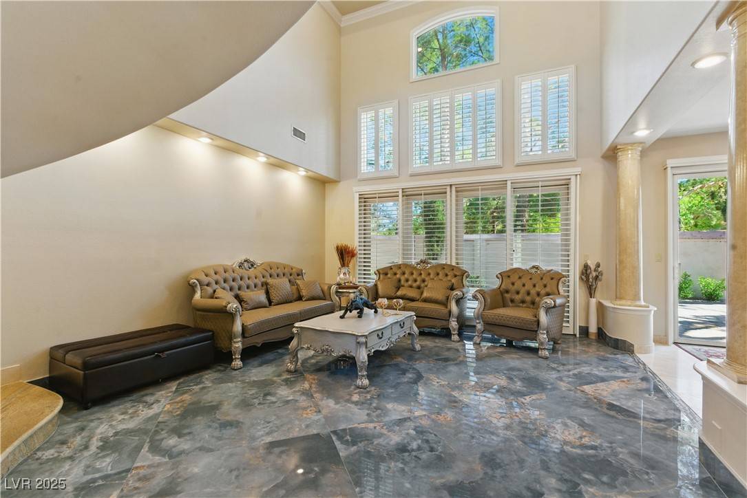 Las Vegas, NV 89113,8215 Crow Valley LN