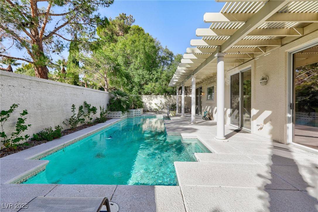 Las Vegas, NV 89117,9013 Rivers Edge DR