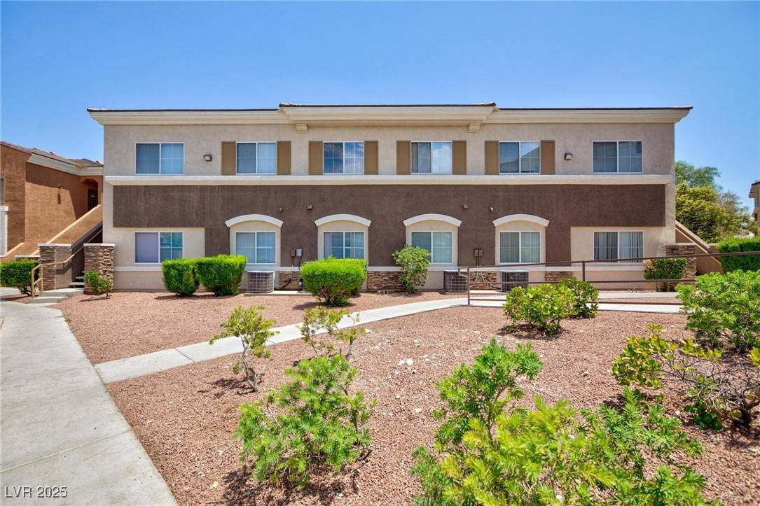 Las Vegas, NV 89149,9303 GILCREASE AVE #2210
