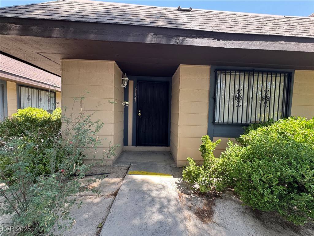 Las Vegas, NV 89103,6121 Meadowhaven LN
