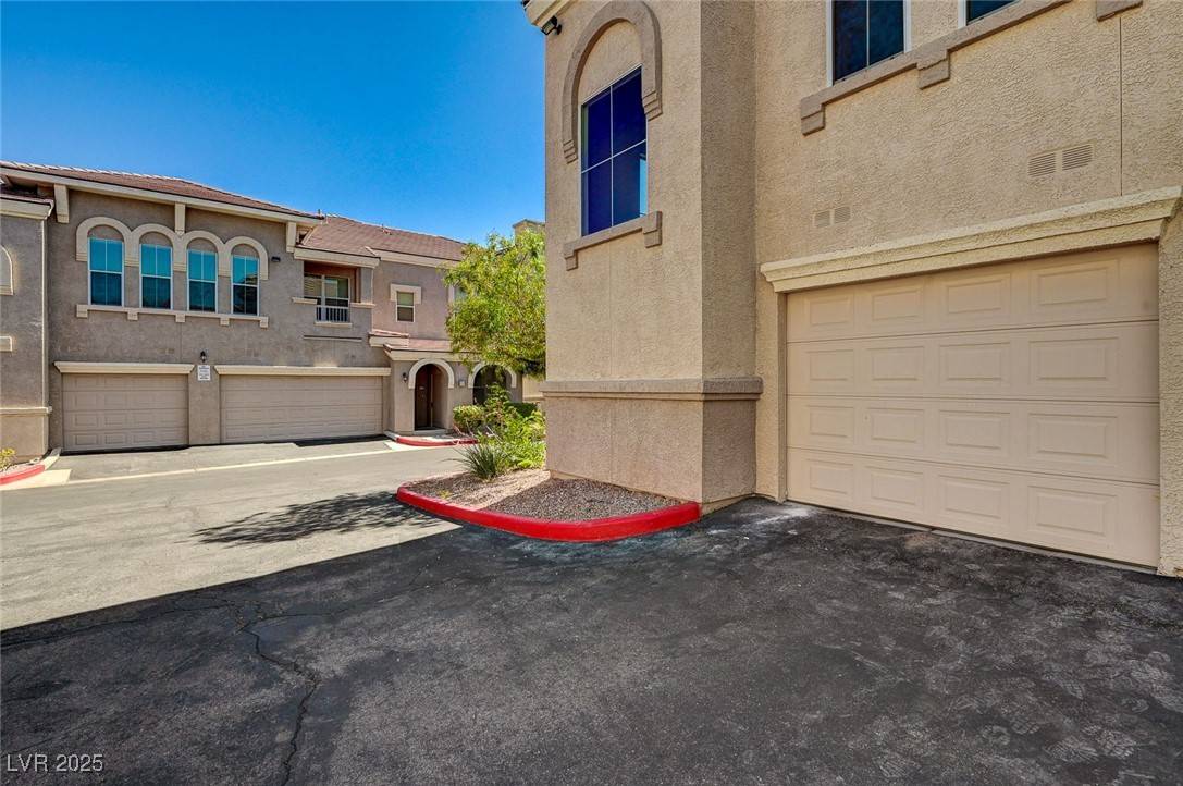 Las Vegas, NV 89129,10550 W Alexander RD #2220