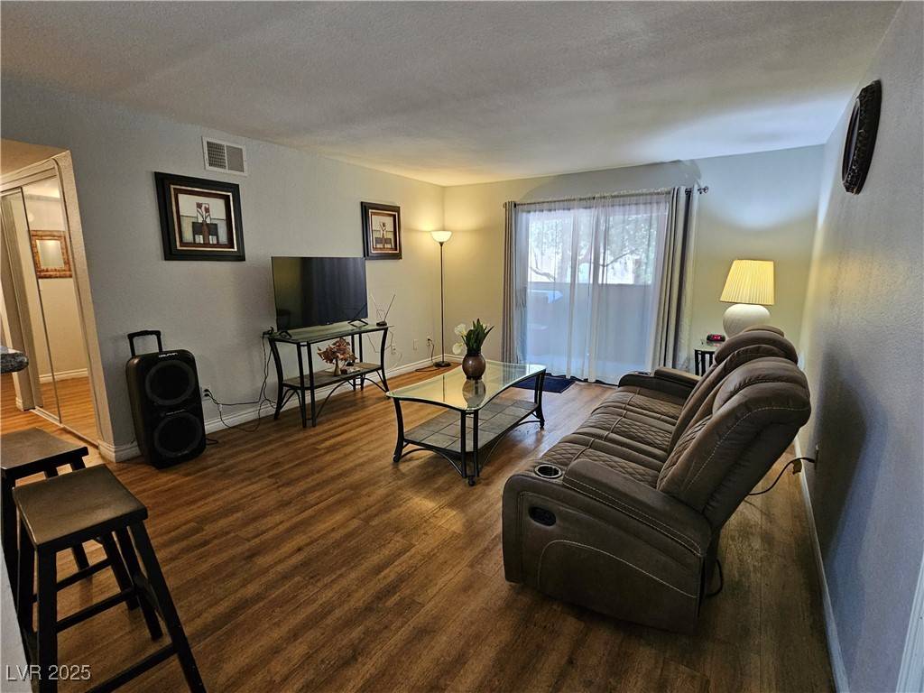 Las Vegas, NV 89108,2451 N Rainbow BLVD #1123