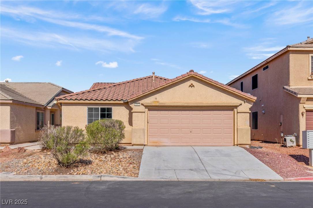 Las Vegas, NV 89122,4043 Lilac Creek CT