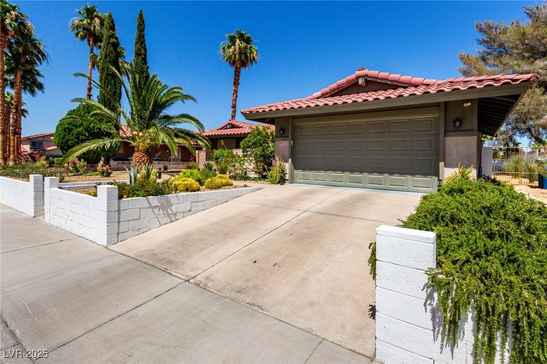 Las Vegas, NV 89103,3826 Edmond ST