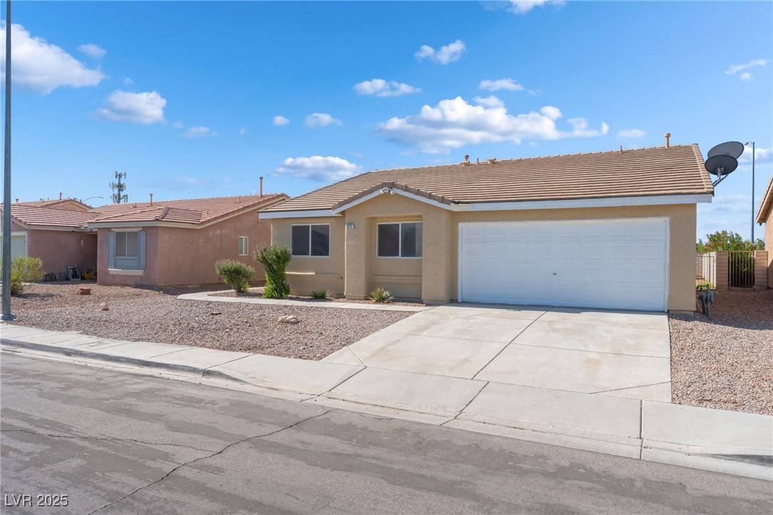 North Las Vegas, NV 89031,2111 Hollow Oak AVE