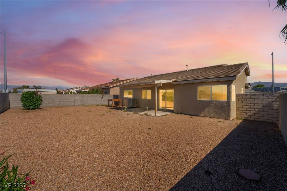 North Las Vegas, NV 89031,2111 Hollow Oak AVE