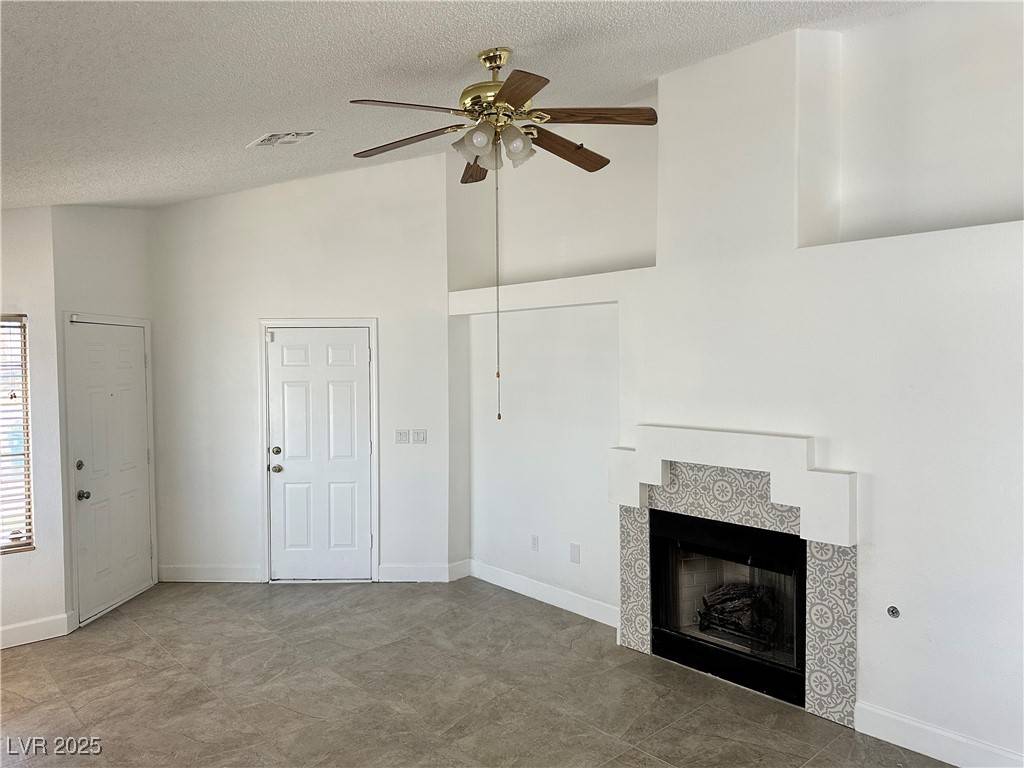 Las Vegas, NV 89108,6928 Atrium AVE
