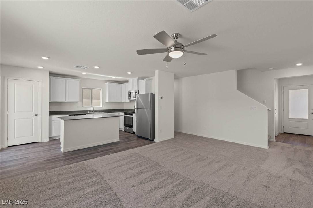Las Vegas, NV 89122,6246 Blood Lily AVE