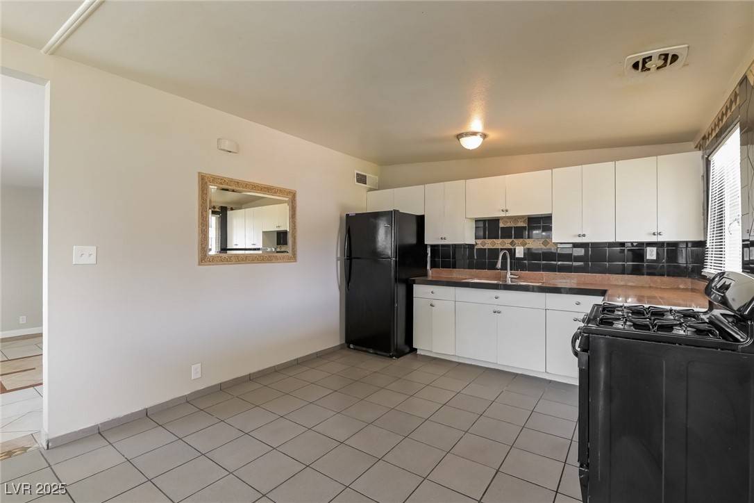 Las Vegas, NV 89169,1612 Capistrano AVE