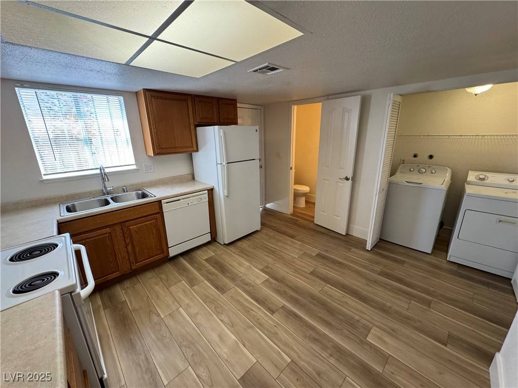 Las Vegas, NV 89121,453 Las Casitas WAY