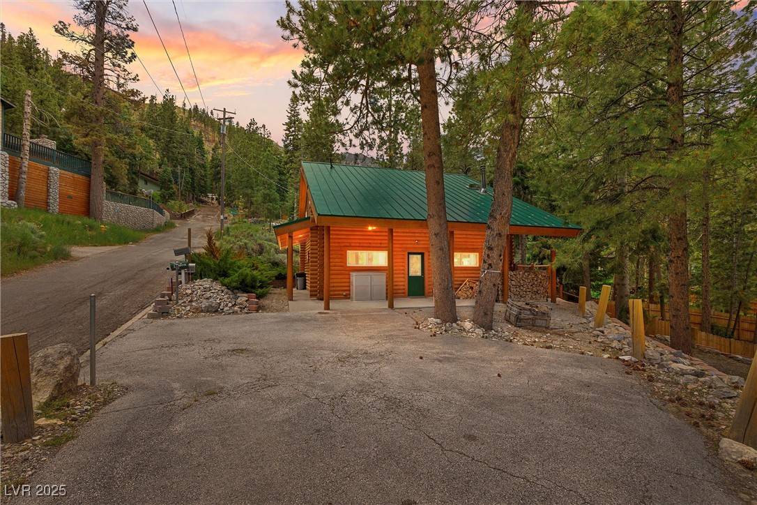 Mount Charleston, NV 89124,401 Alpine WAY