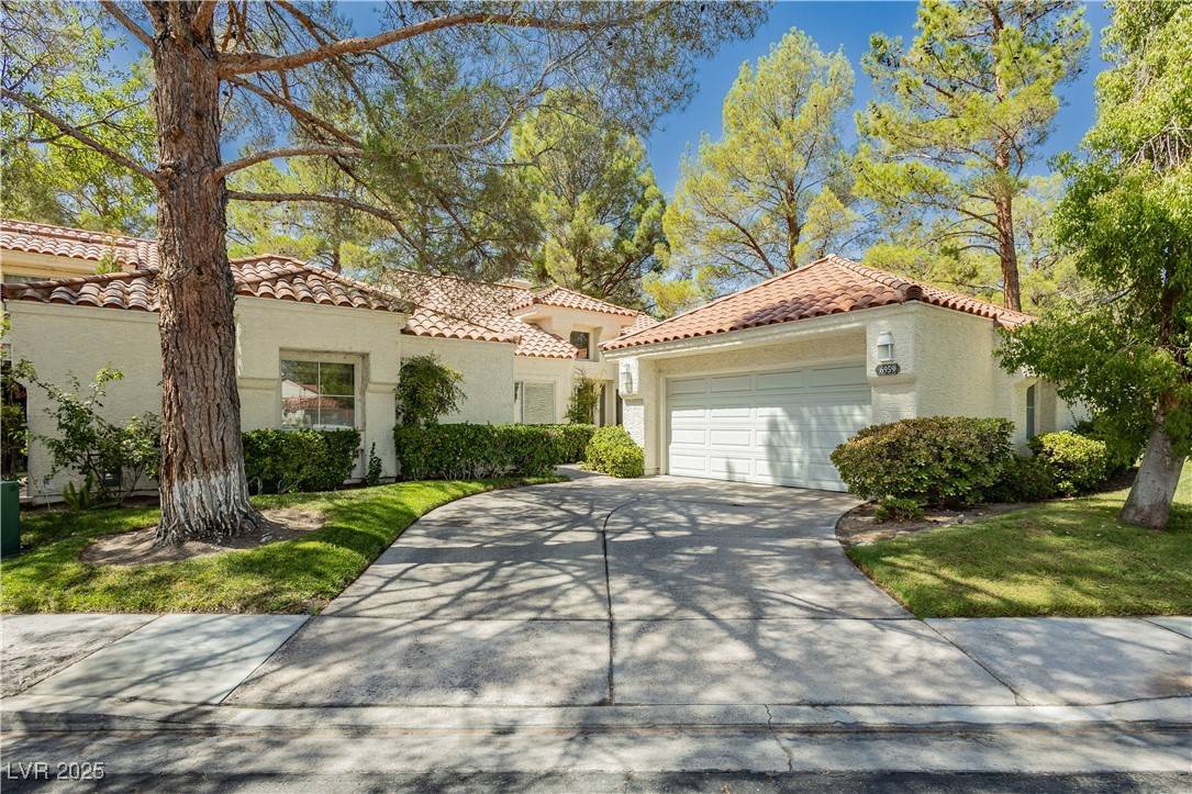 Las Vegas, NV 89113,6959 Emerald Springs LN #0