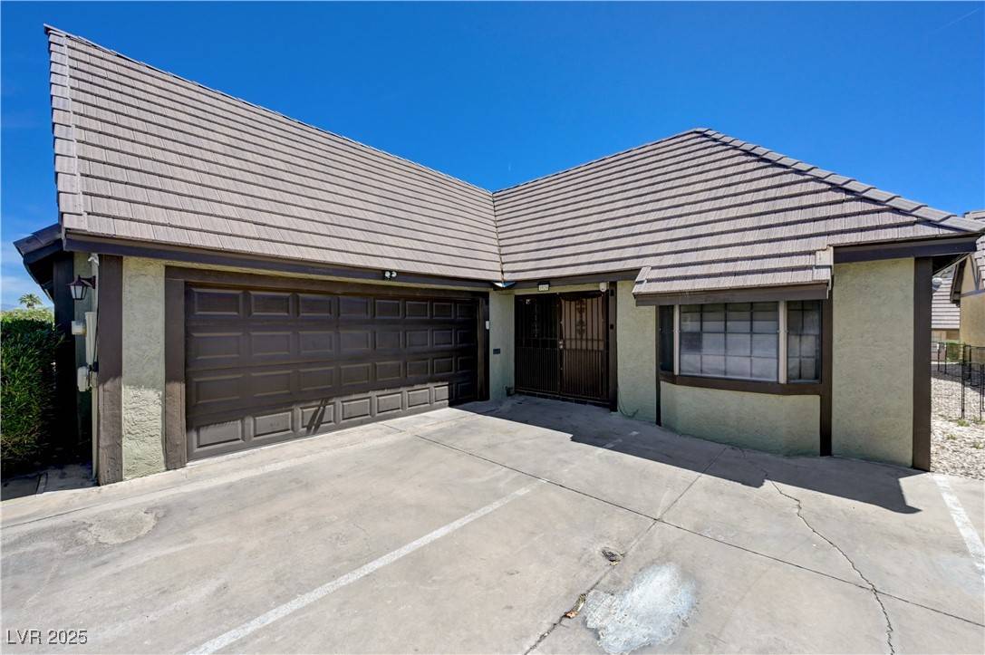 Las Vegas, NV 89121,3928 Edgemoor WAY