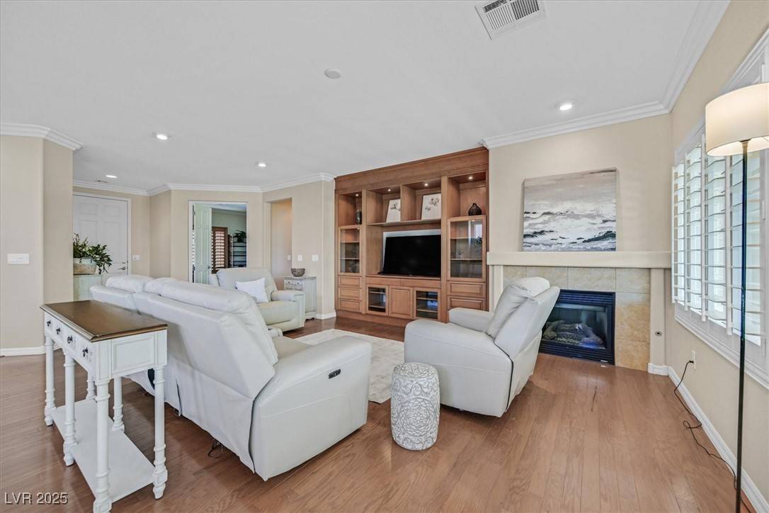 Henderson, NV 89044,2385 Orangeburg PL