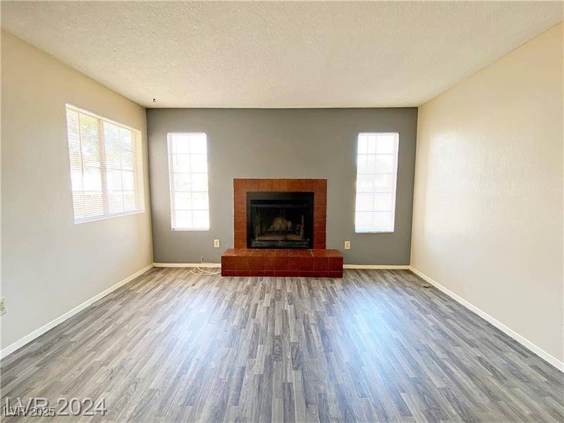 Las Vegas, NV 89121,2705 Jennydiane DR