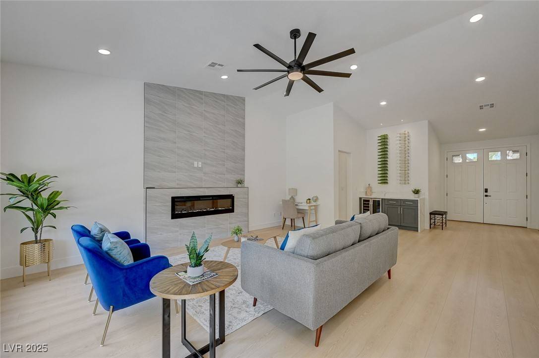 Henderson, NV 89052,2475 Sedona Cedar AVE