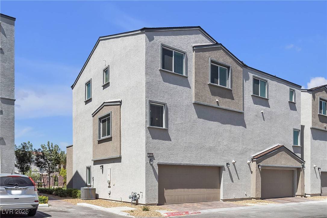 Las Vegas, NV 89129,8436 Noir AVE
