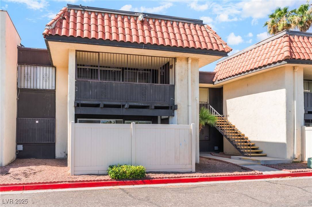 Las Vegas, NV 89169,1440 Vegas Valley DR #13