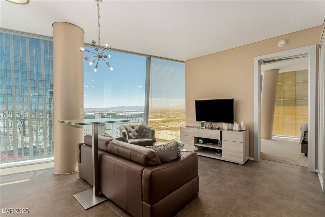Las Vegas, NV 89158,3722 Las Vegas BLVD #3209