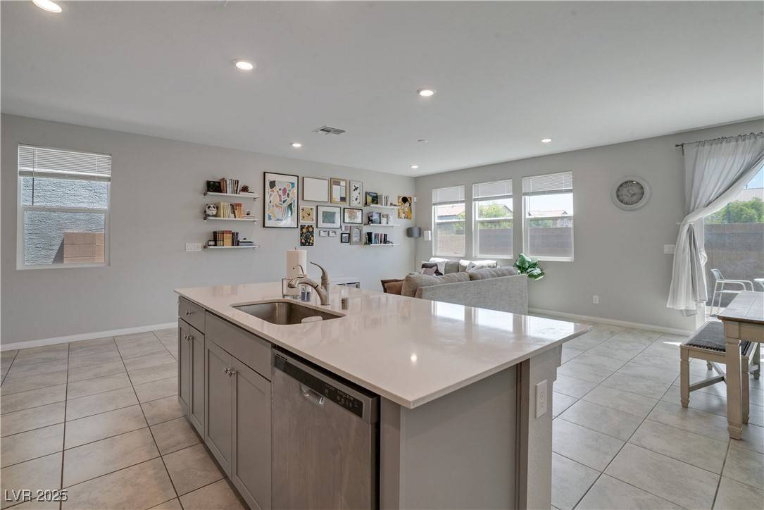 Las Vegas, NV 89141,10630 Adobe Ranch ST