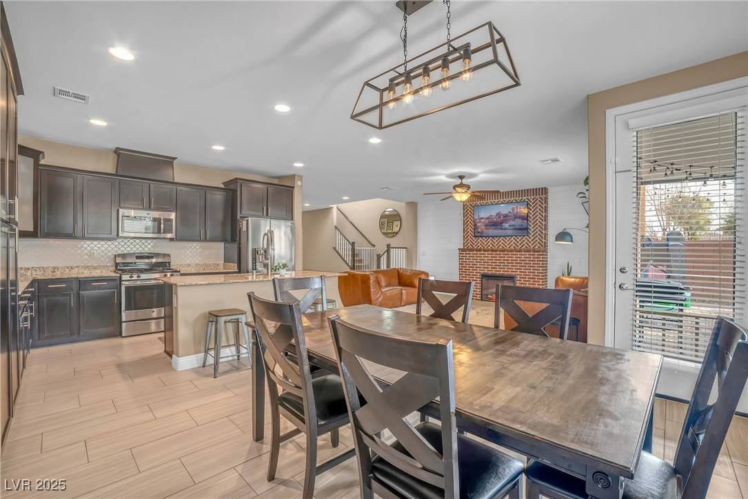 Las Vegas, NV 89166,10623 Kearney Mountain AVE