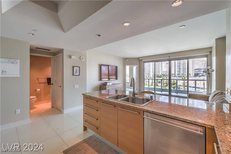 Las Vegas, NV 89109,222 Karen AVE #404