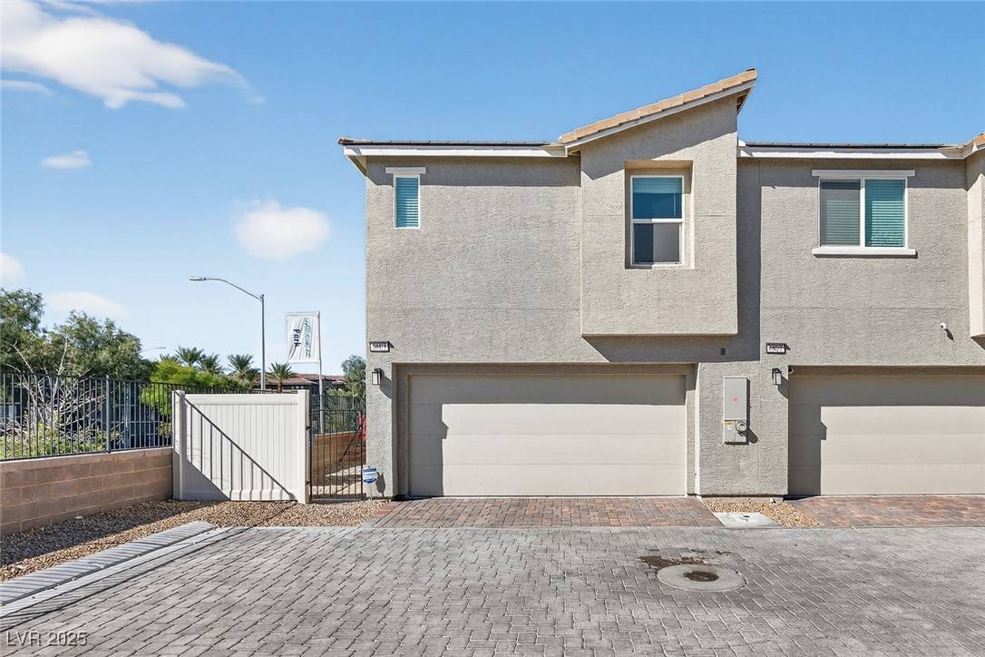 North Las Vegas, NV 89086,6803 Citron Mist CT