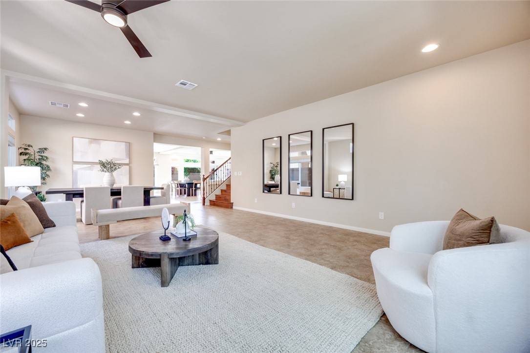Las Vegas, NV 89139,9628 Matanzas Creek CT