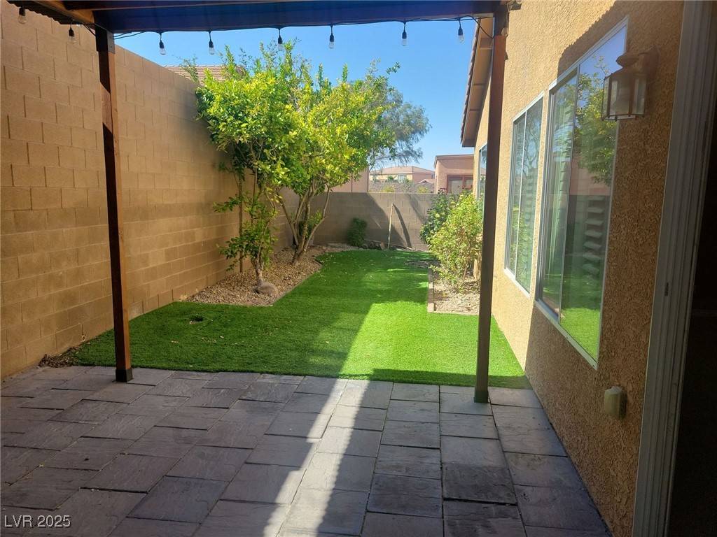 Henderson, NV 89002,515 Moses Lake CT