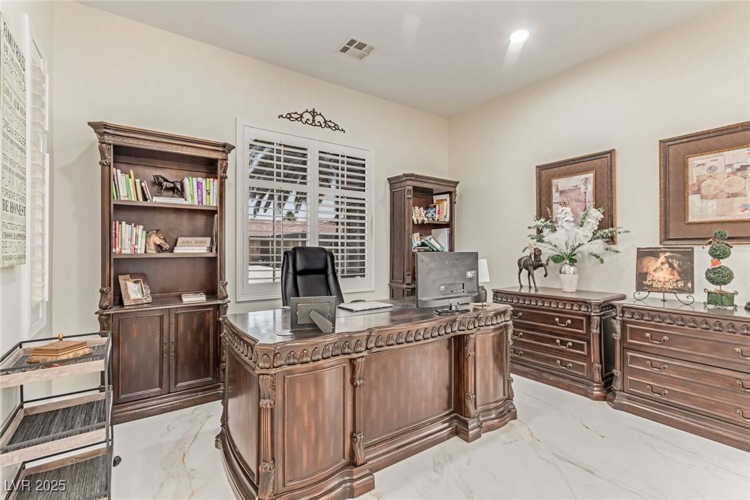 Las Vegas, NV 89149,5111 Crown Cypress ST