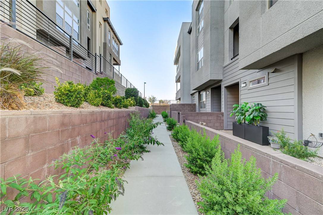 Las Vegas, NV 89138,659 Spotted Falcon ST