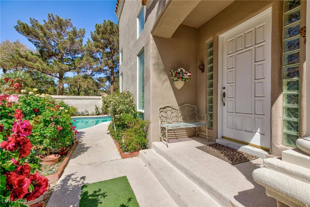 Las Vegas, NV 89113,8244 Horseshoe Bend LN
