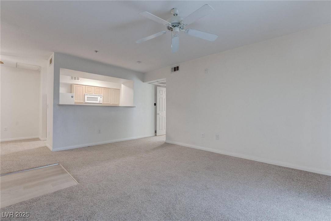 Las Vegas, NV 89149,6955 N Durango DR #3032