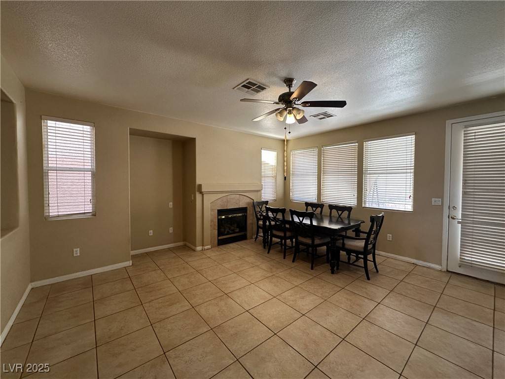 Las Vegas, NV 89147,8918 W Katie AVE