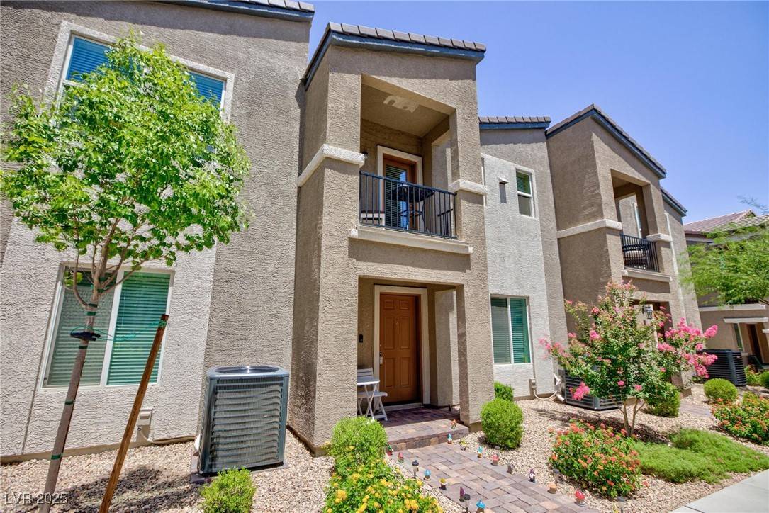 Henderson, NV 89015,668 Tiarella LN