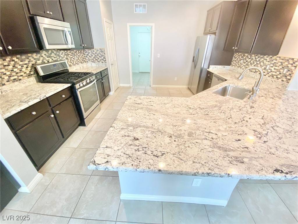 Las Vegas, NV 89166,10612 Lomaland AVE