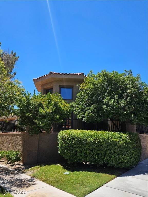 Las Vegas, NV 89113,7201 Mission Hills DR