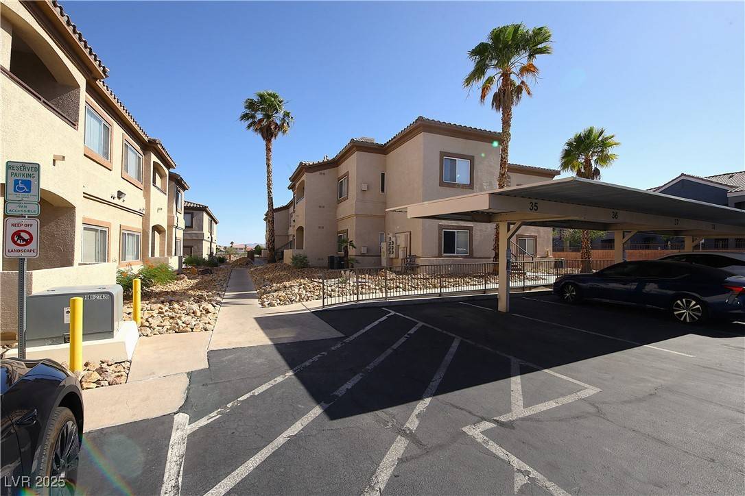 Las Vegas, NV 89147,8725 W Flamingo RD #214